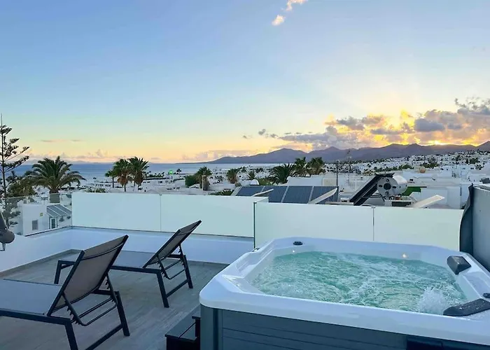 アパート Rooftop Sea View With Jacuzzi And A/c