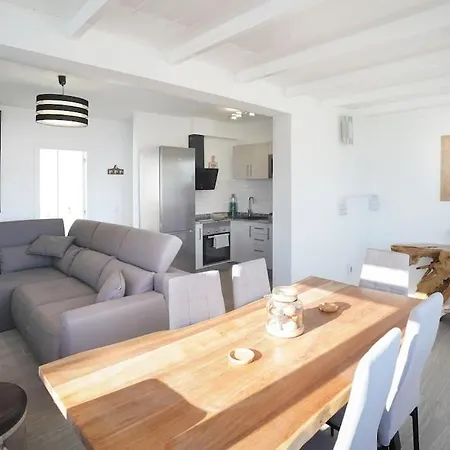 דירה Rooftop Sea View With Jacuzzi And A/c